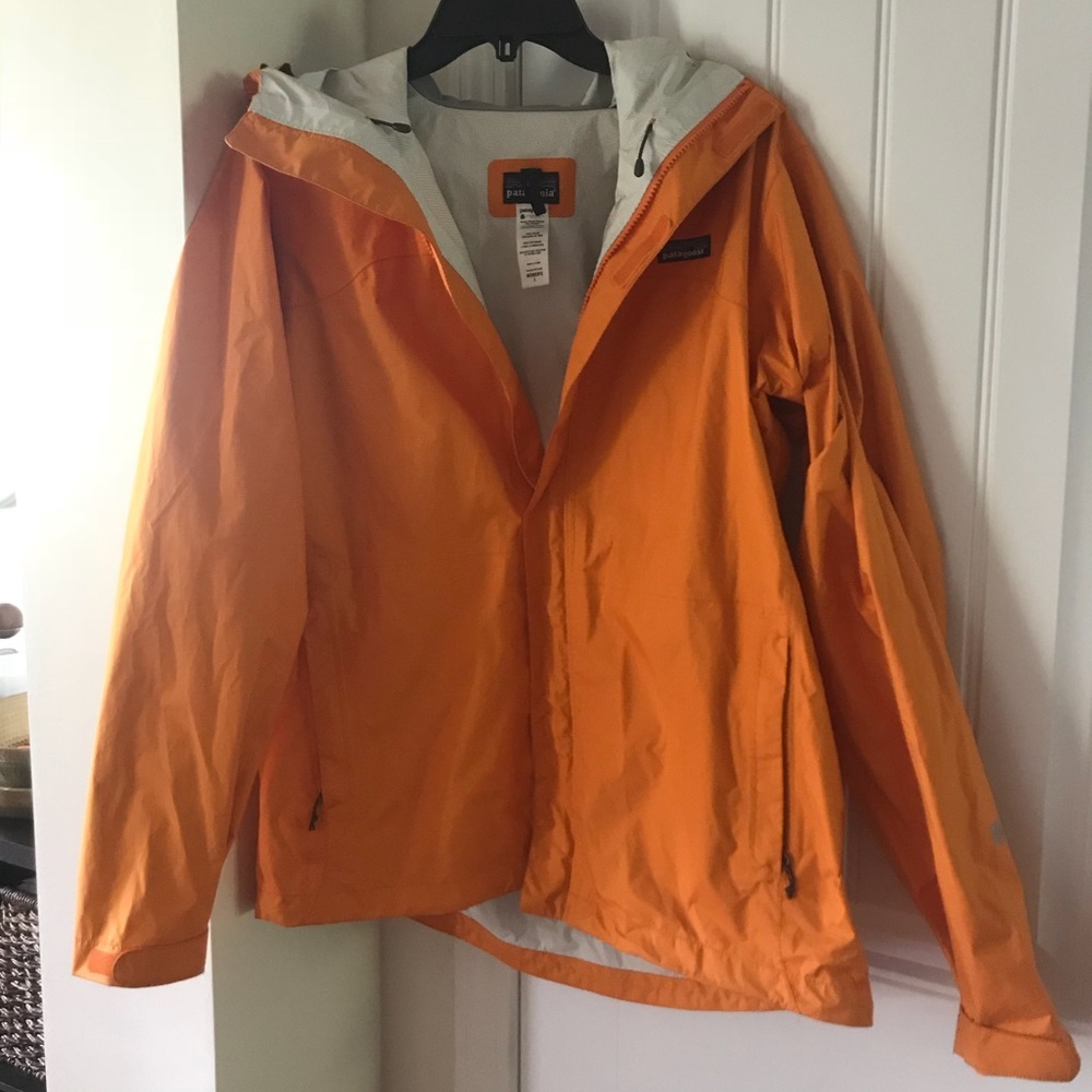 Women’s Patagonia Hooded Rain Jacket